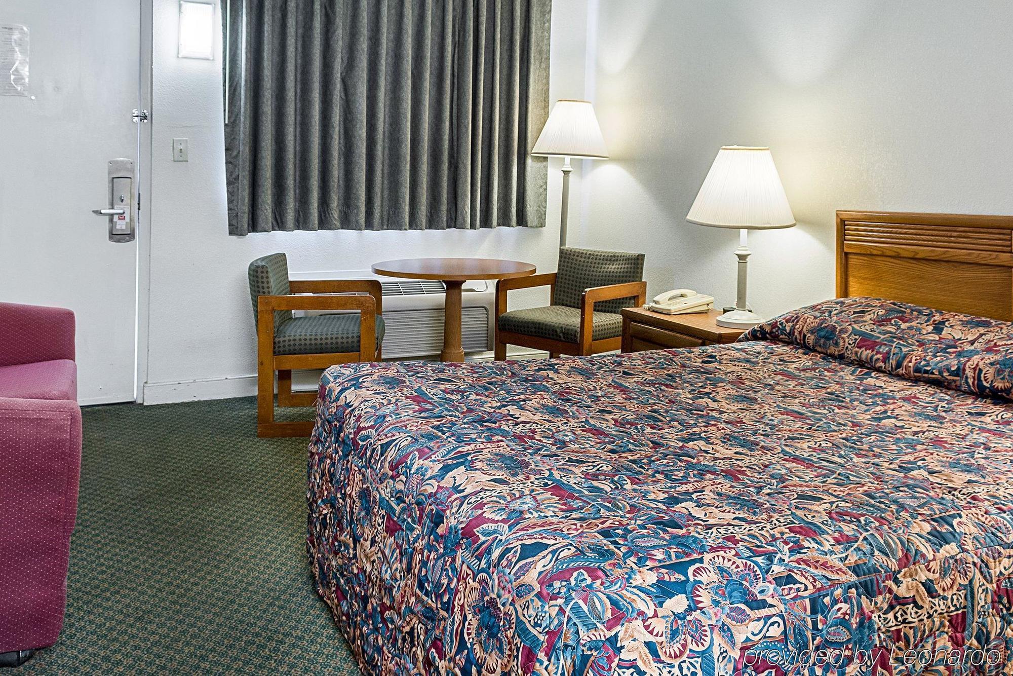 Templeton Gateway Inn מראה חיצוני תמונה