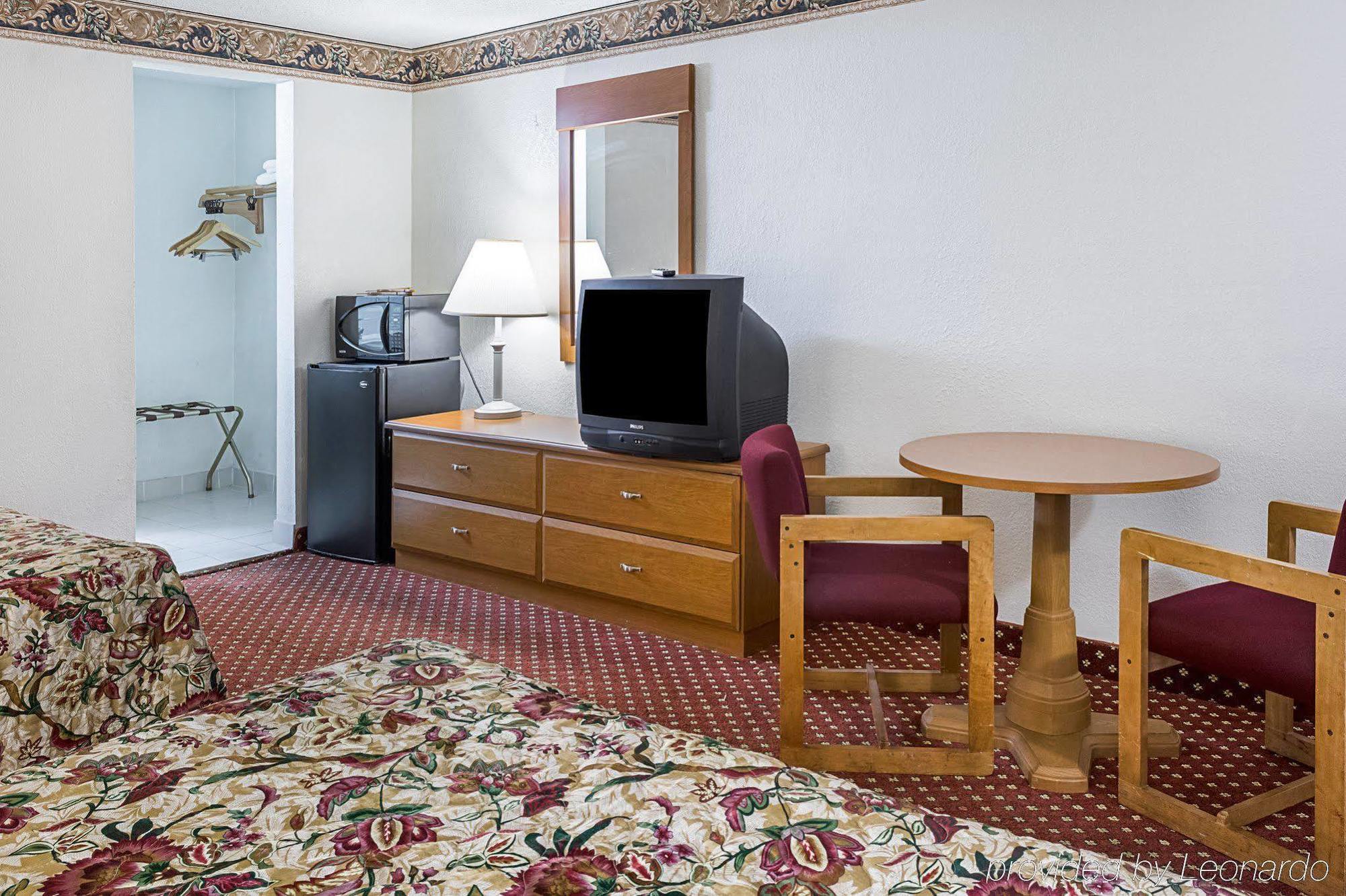 Templeton Gateway Inn מראה חיצוני תמונה