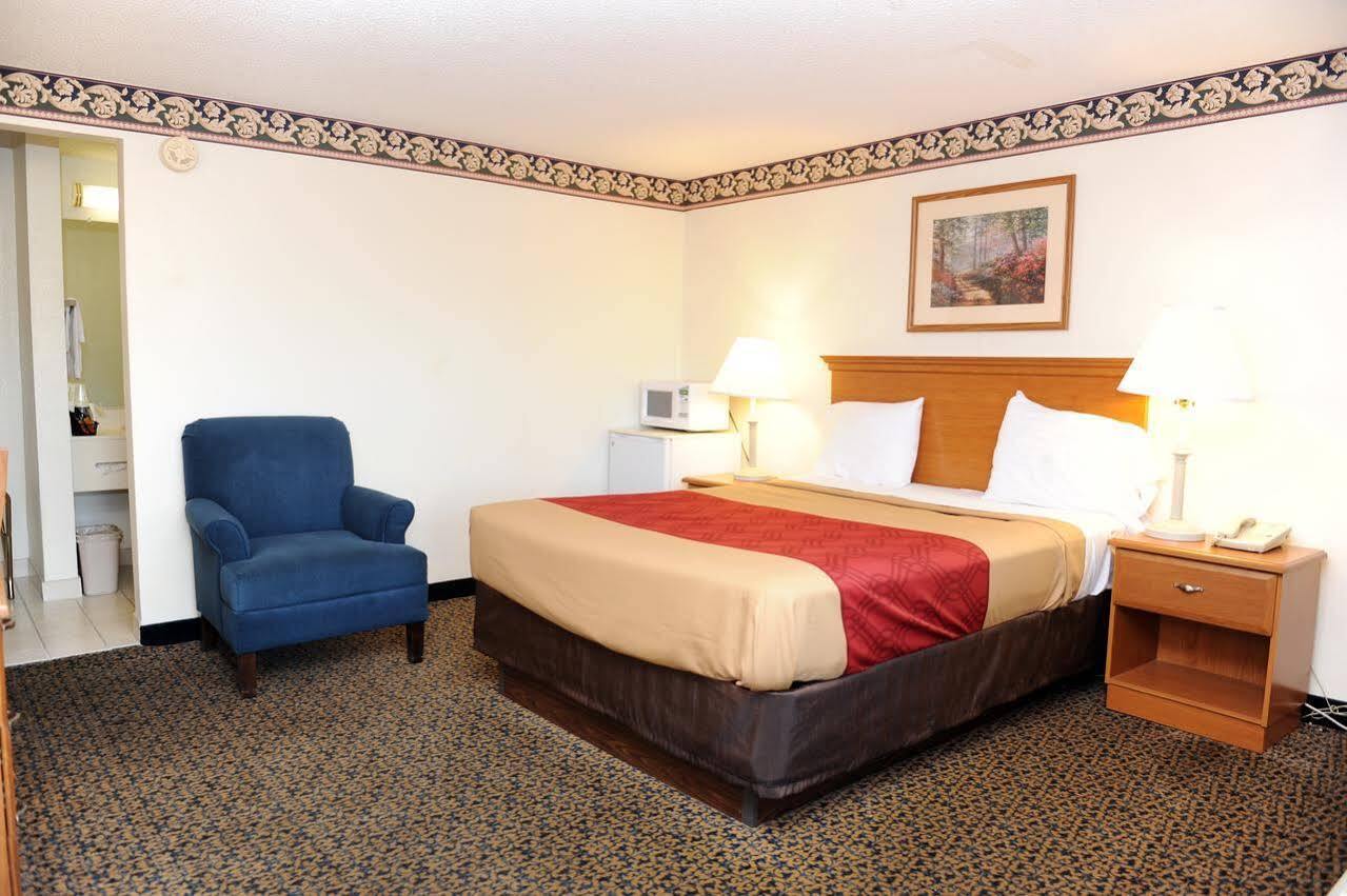 Templeton Gateway Inn מראה חיצוני תמונה