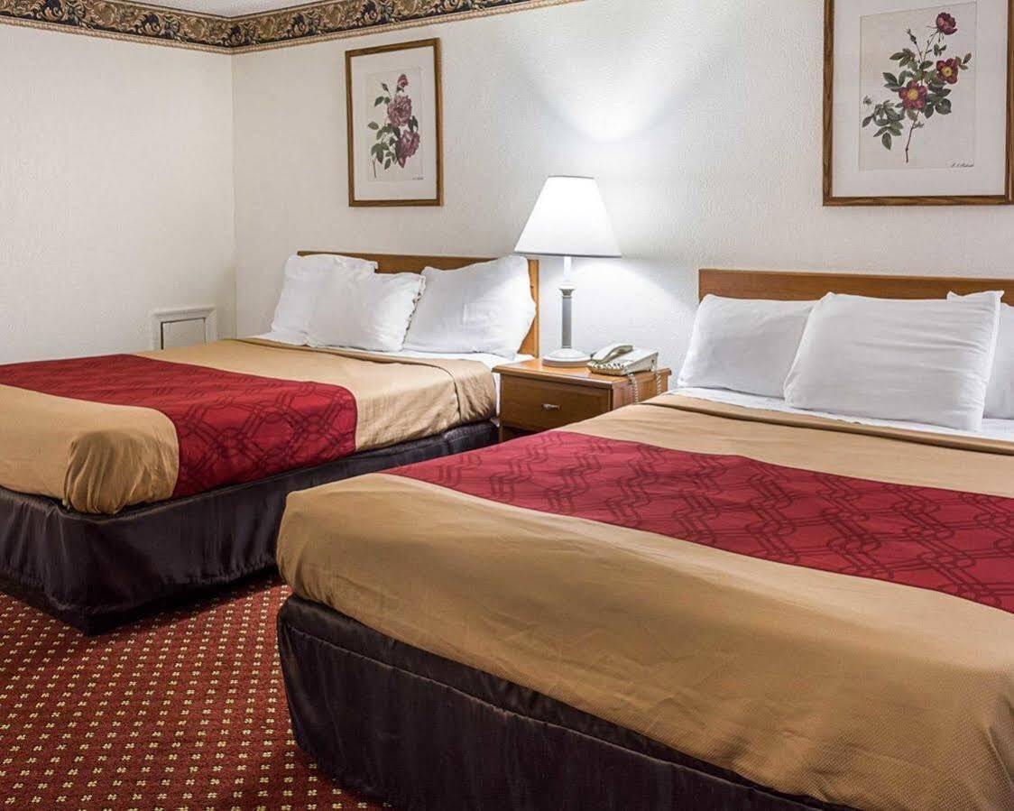 Templeton Gateway Inn מראה חיצוני תמונה