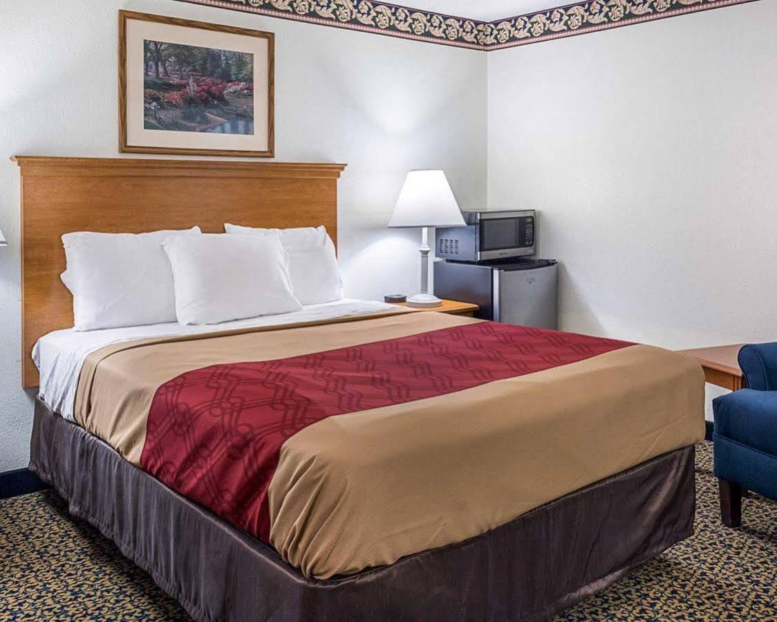 Templeton Gateway Inn מראה חיצוני תמונה
