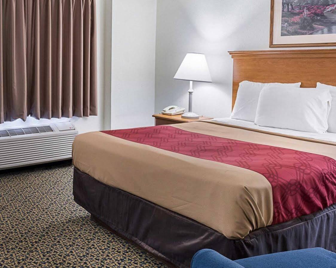 Templeton Gateway Inn מראה חיצוני תמונה